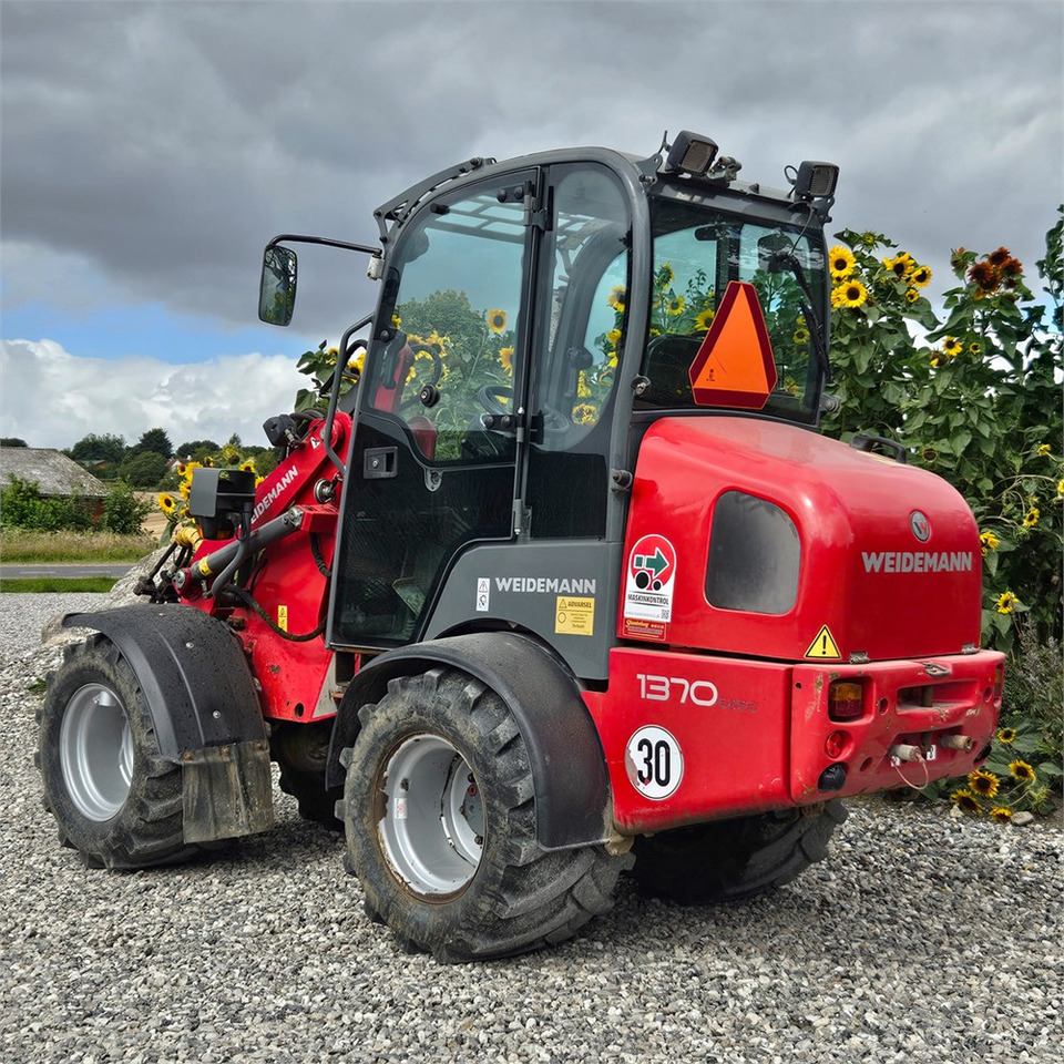 Weidemann 1370 CX50 - Мини-погрузчик с бортовым поворотом: фото 3 Weidemann 1370 CX50 - Мини-погрузчик с бортовым поворотом: фото 3