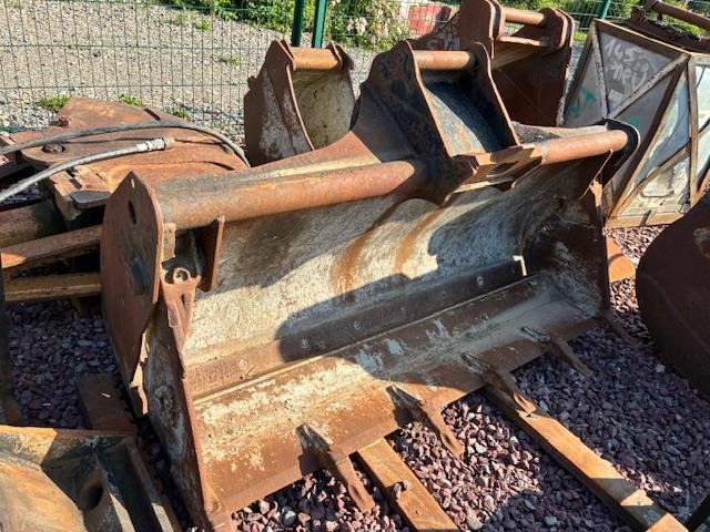 ARDEN EQUIPEMENT LOT EQUIPEMENTS QA 20 - Ковш для экскаватора: фото 1 ARDEN EQUIPEMENT LOT EQUIPEMENTS QA 20 - Ковш для экскаватора: фото 1