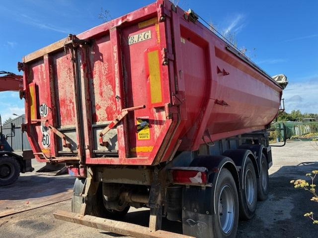 Самосвальный полуприцеп BFG 3 ESSIEUX: фото 6 Самосвальный полуприцеп BFG 3 ESSIEUX: фото 6