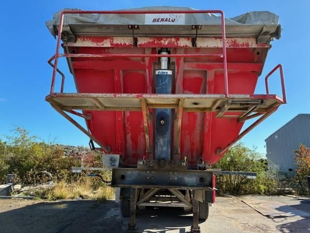 BFG 3 ESSIEUX - Самосвальный полуприцеп: фото 3 BFG 3 ESSIEUX - Самосвальный полуприцеп: фото 3