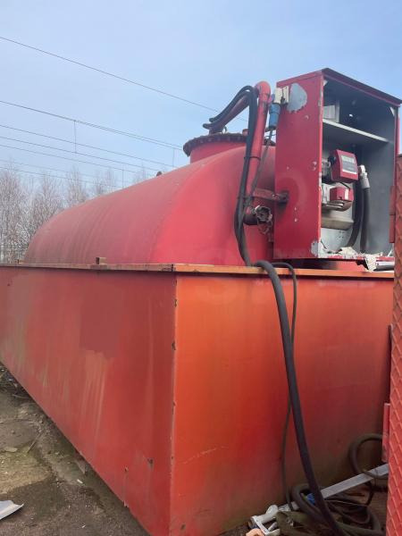 FMT CUVE A CARBURANT 10 000 LITRES - Танк-контейнер: фото 1 FMT CUVE A CARBURANT 10 000 LITRES - Танк-контейнер: фото 1
