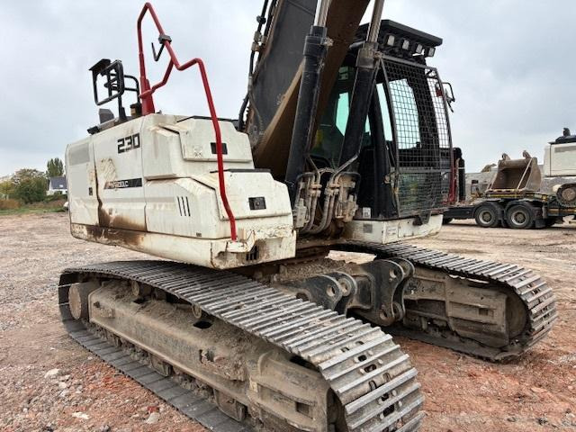 Гусеничный экскаватор Hidromek HMK 230LC-4: фото 7