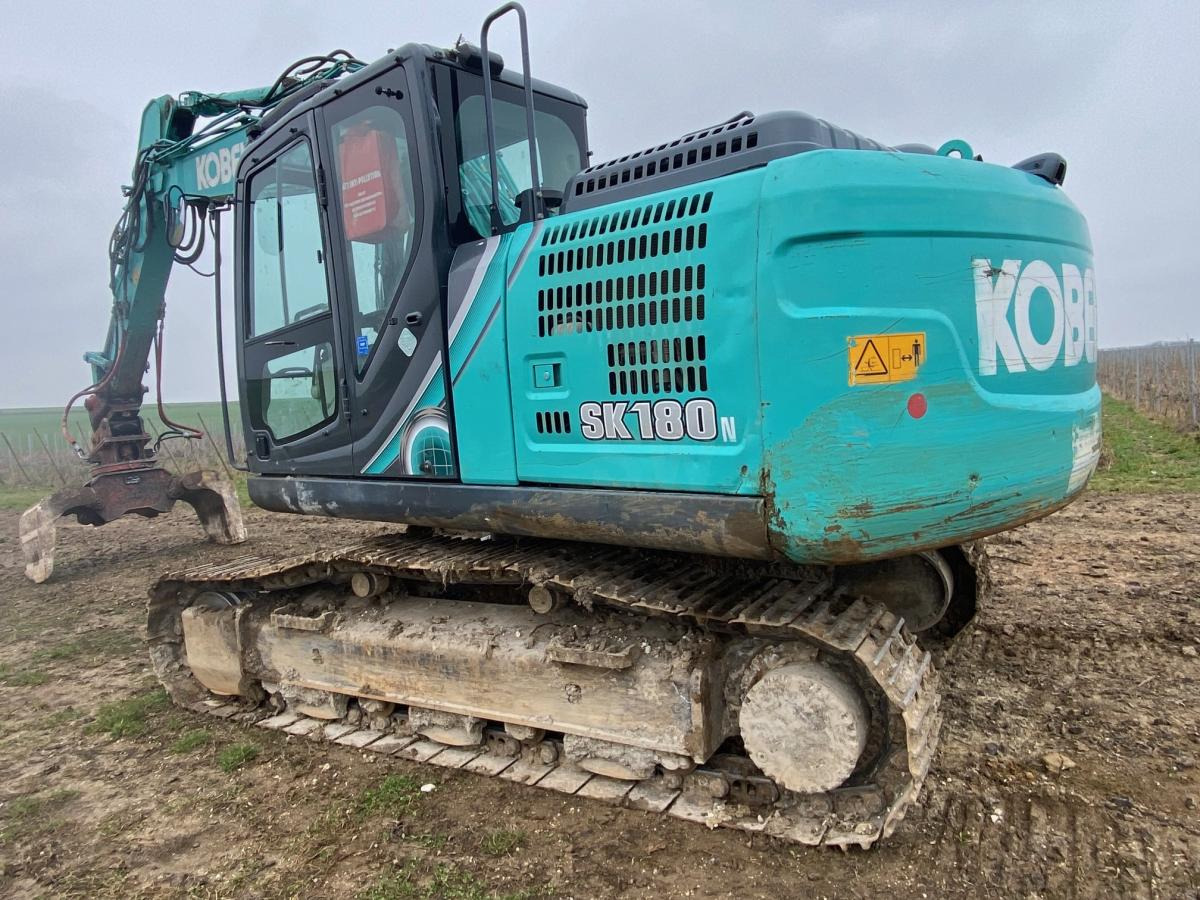 Kobelco SK 180N-10 - Гусеничный экскаватор: фото 4 Kobelco SK 180N-10 - Гусеничный экскаватор: фото 4