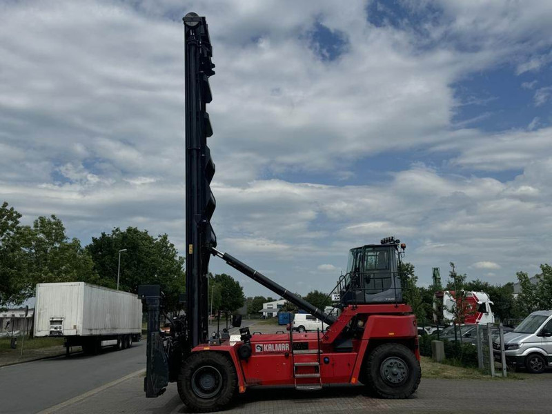 Kalmar DCG100-45ES7 - Контейнерный погрузчик: фото 5 Kalmar DCG100-45ES7 - Контейнерный погрузчик: фото 5