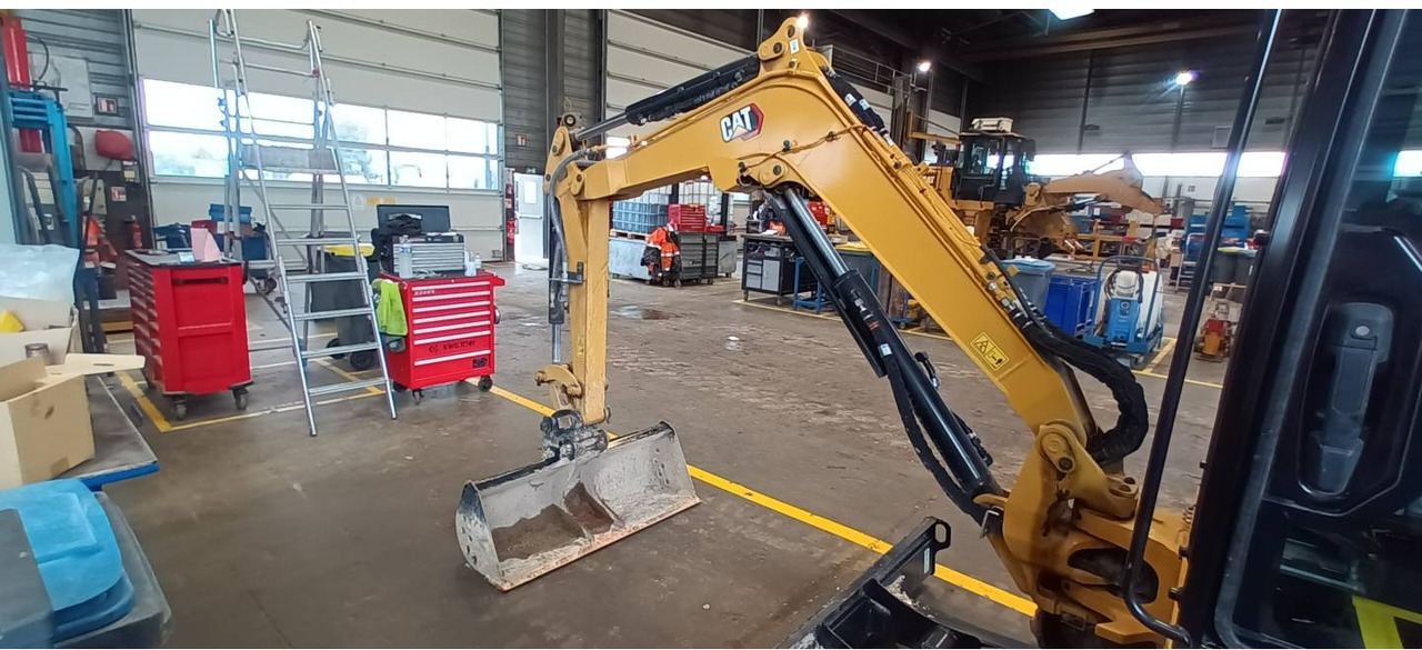 CAT 302.7 - Гусеничный экскаватор: фото 2 CAT 302.7 - Гусеничный экскаватор: фото 2