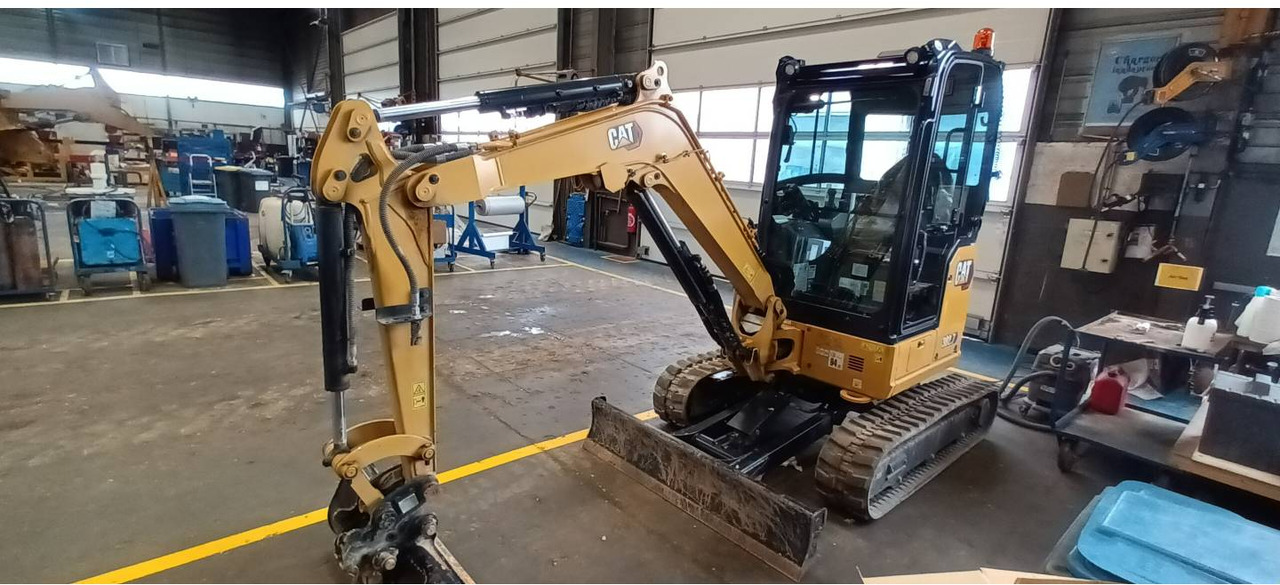 CAT 302.7 - Гусеничный экскаватор: фото 1 CAT 302.7 - Гусеничный экскаватор: фото 1