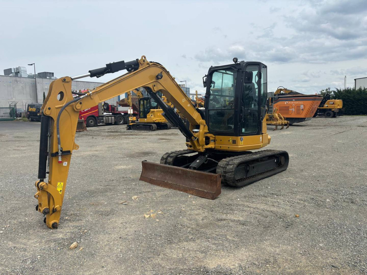 CAT 305 - Гусеничный экскаватор: фото 2 CAT 305 - Гусеничный экскаватор: фото 2