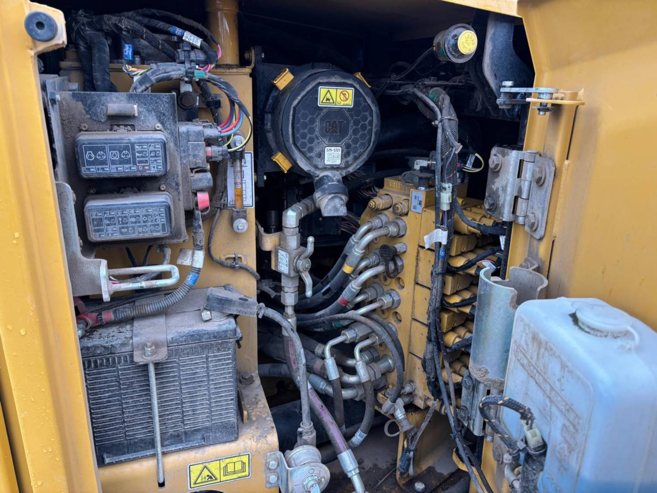 Гусеничный экскаватор CAT 305: фото 15