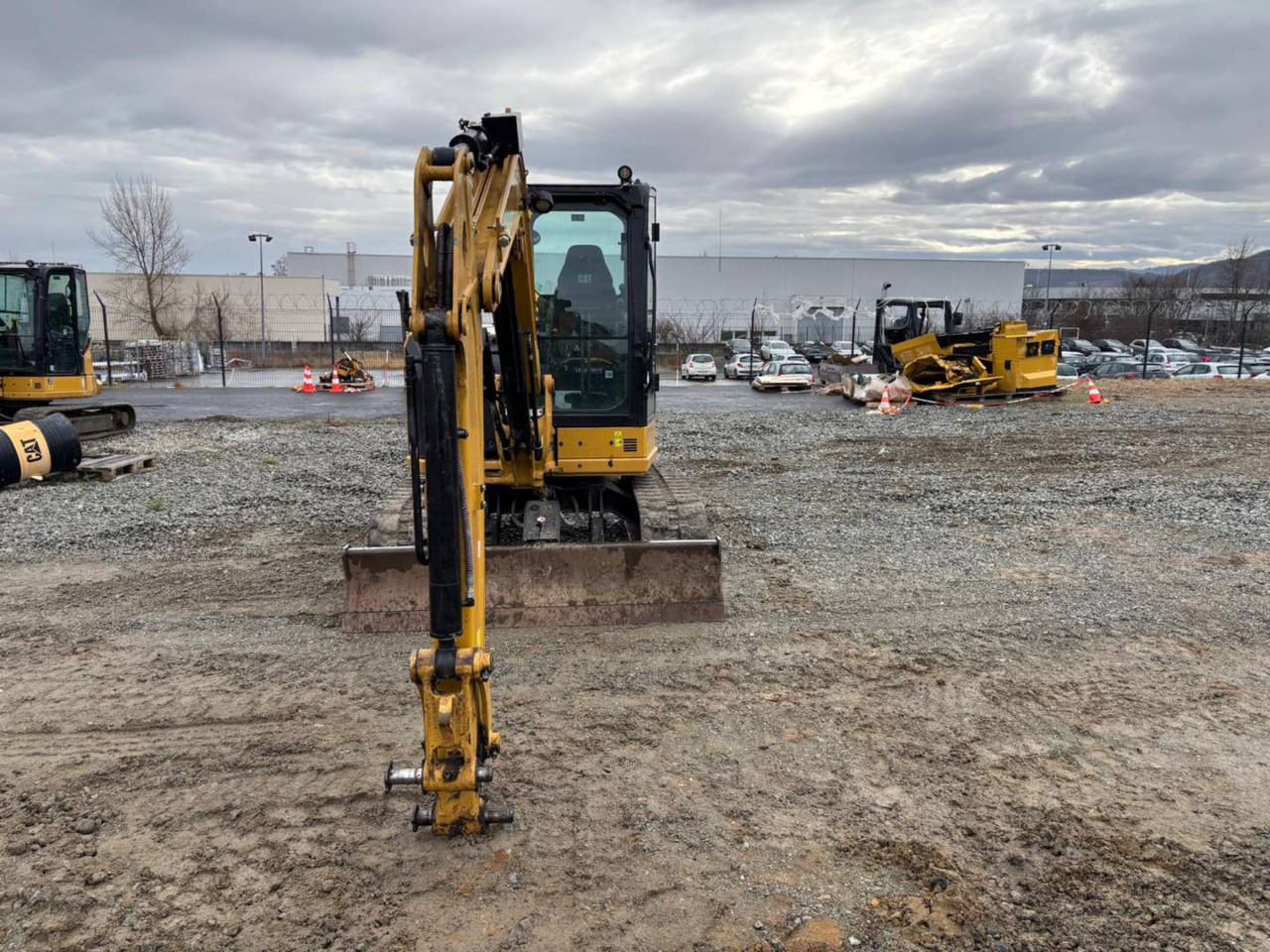 Гусеничный экскаватор CAT 305: фото 9