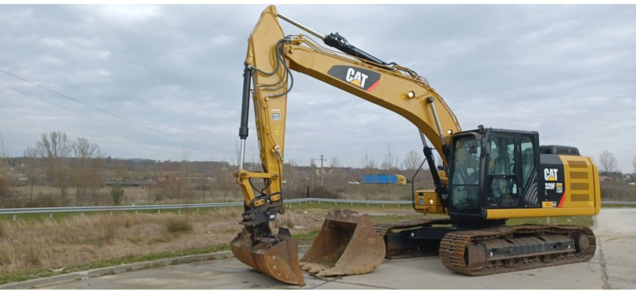 CAT 320F - Гусеничный экскаватор: фото 1 CAT 320F - Гусеничный экскаватор: фото 1