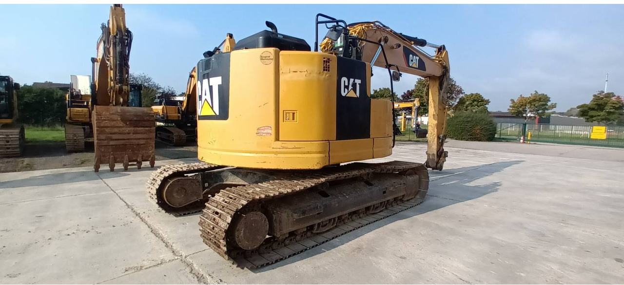 CAT 325F CR - Гусеничный экскаватор: фото 3 CAT 325F CR - Гусеничный экскаватор: фото 3