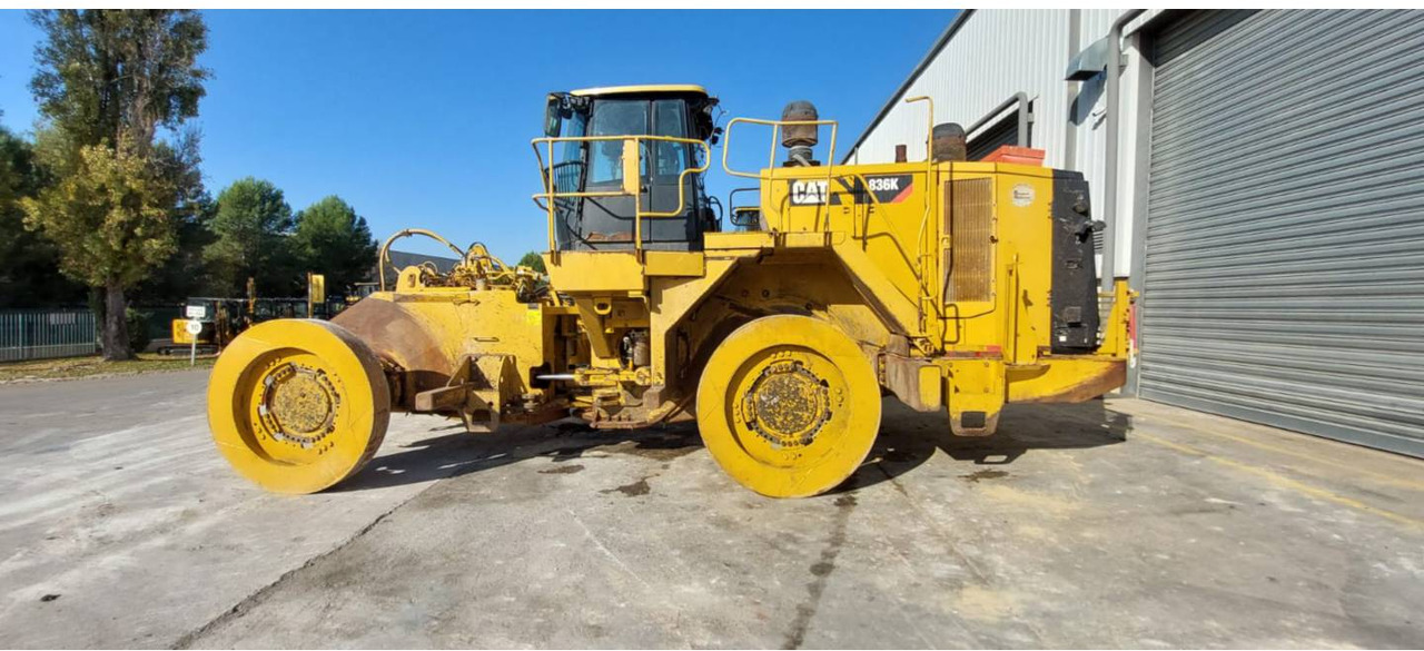 CAT 836K - Бульдозер: фото 1 CAT 836K - Бульдозер: фото 1