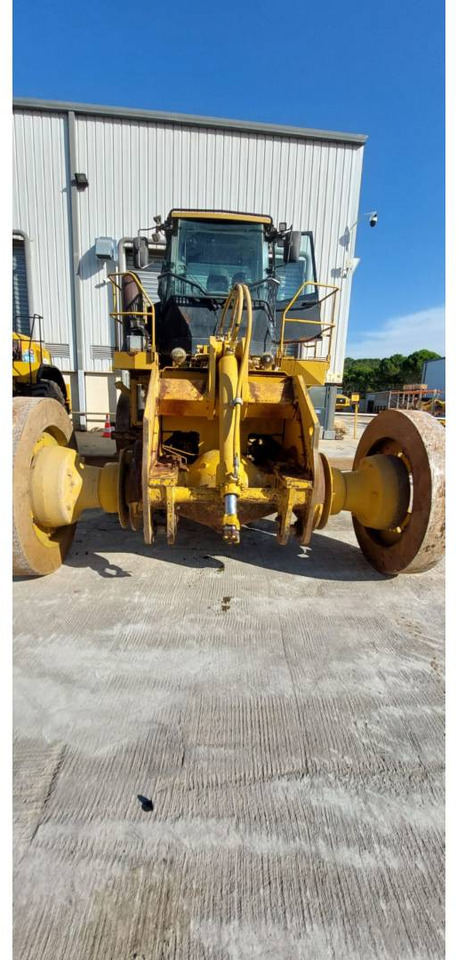 CAT 836K - Бульдозер: фото 2 CAT 836K - Бульдозер: фото 2