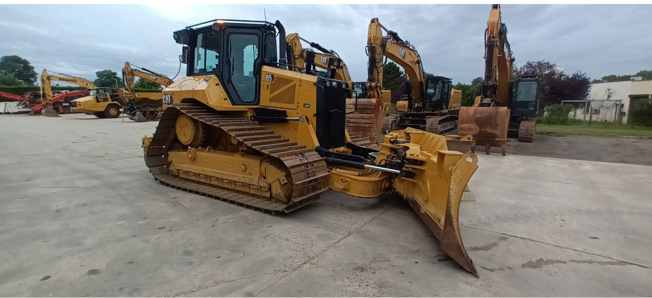 CAT D5 - Бульдозер: фото 2 CAT D5 - Бульдозер: фото 2