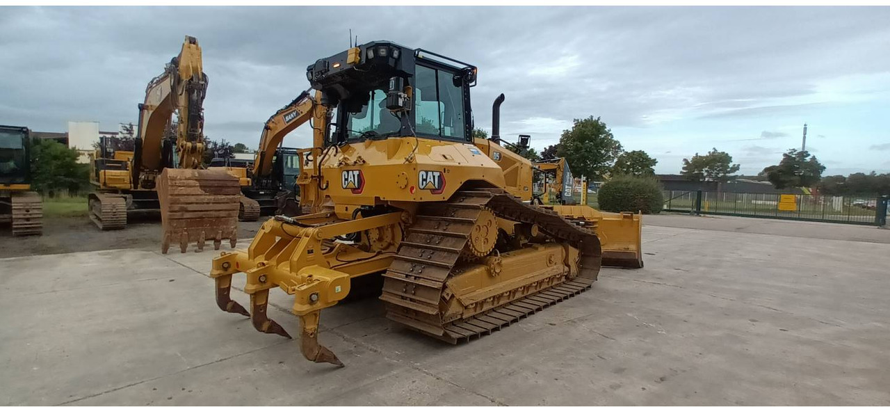 CAT D5 - Бульдозер: фото 3 CAT D5 - Бульдозер: фото 3