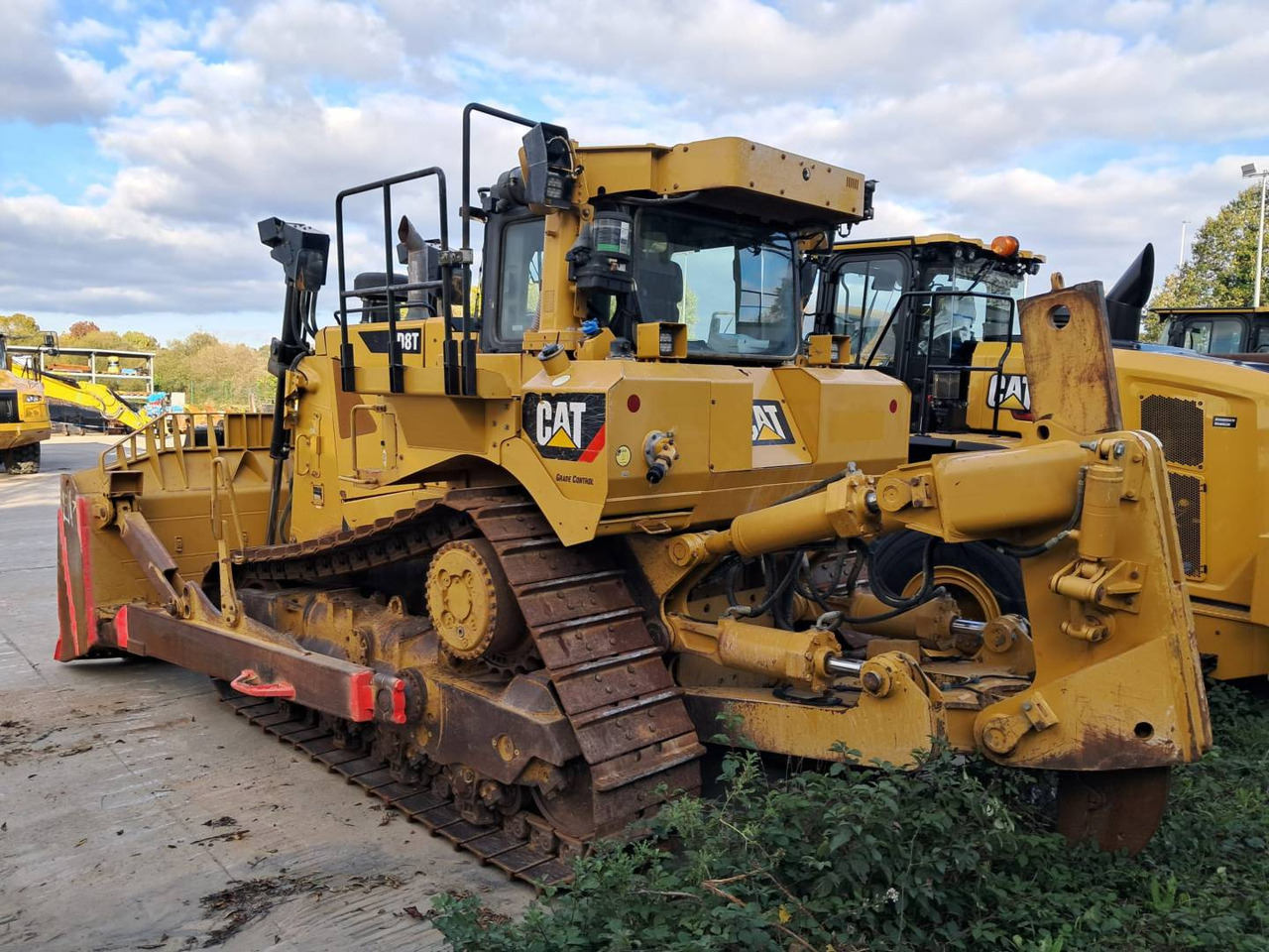 CAT D8T4F - Бульдозер: фото 4 CAT D8T4F - Бульдозер: фото 4