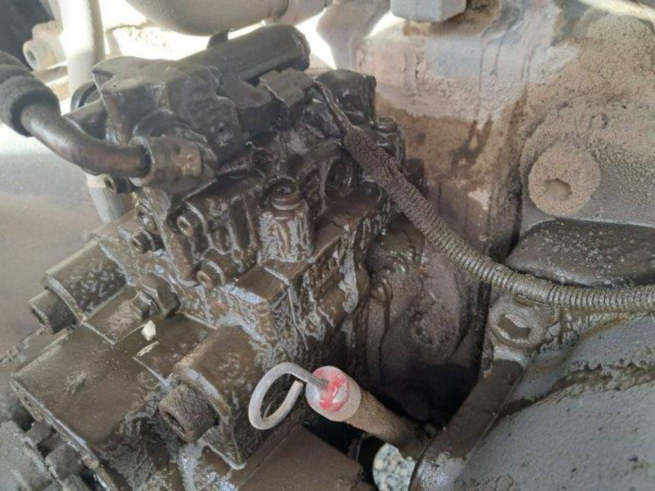 Гусеничный экскаватор HITACHI ZX 670 45: фото 15