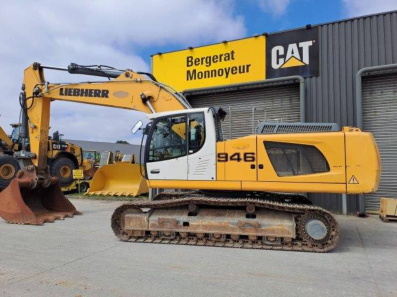 LIEBHERR R946 - Гусеничный экскаватор: фото 4 LIEBHERR R946 - Гусеничный экскаватор: фото 4