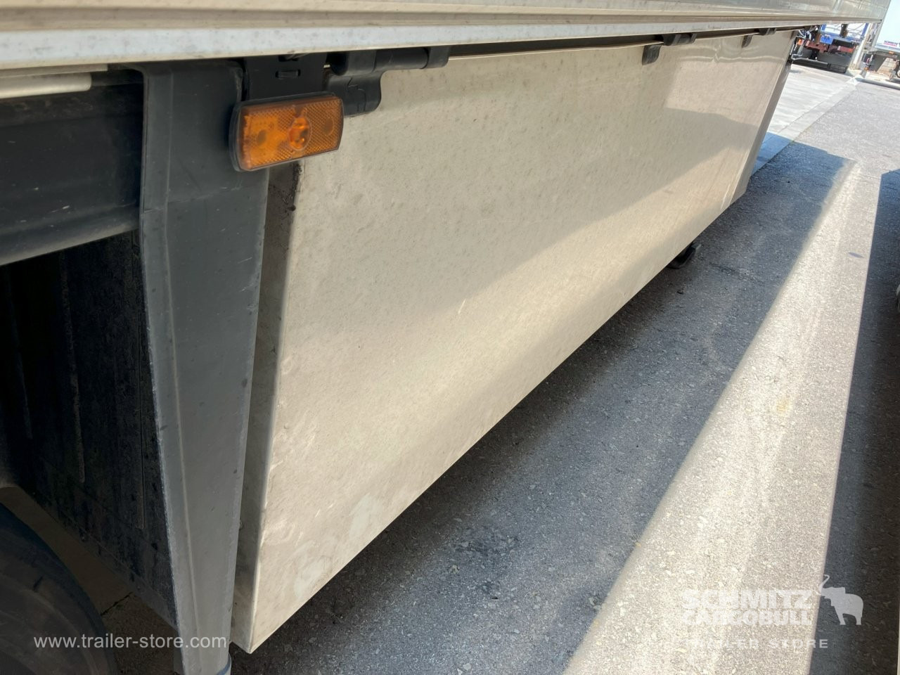 SCHMITZ Semiremolque Frigo Standard Double deck - Изотермический полуприцеп: фото 2 SCHMITZ Semiremolque Frigo Standard Double deck - Изотермический полуприцеп: фото 2