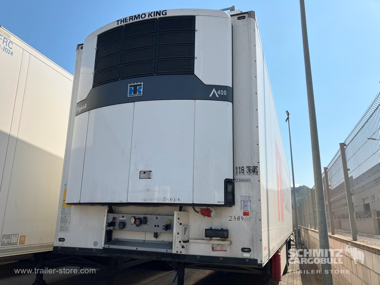 SCHMITZ Semiremolque Frigo Standard Double deck - Изотермический полуприцеп: фото 1 SCHMITZ Semiremolque Frigo Standard Double deck - Изотермический полуприцеп: фото 1