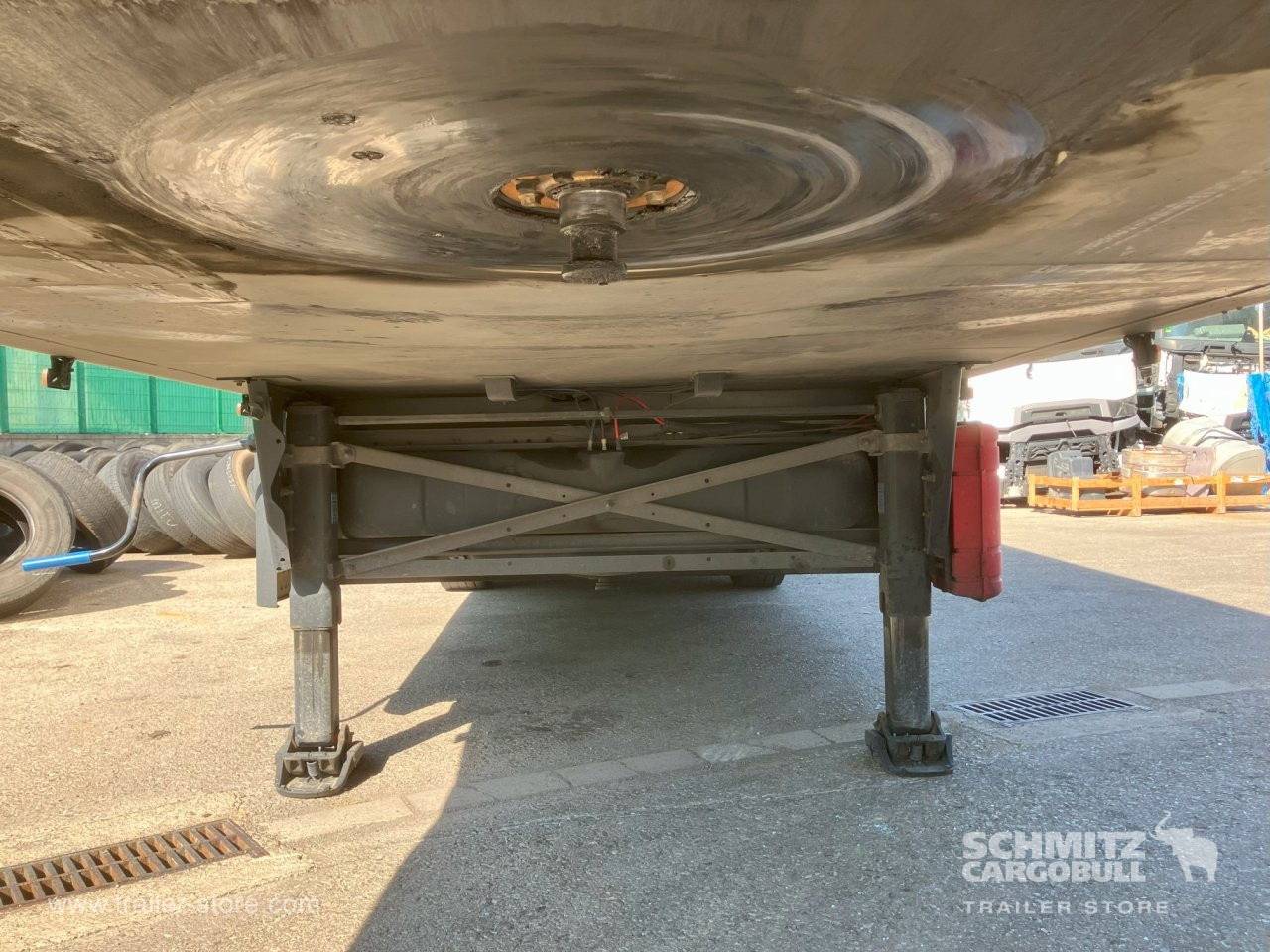 SCHMITZ Semiremolque Frigo Standard Double deck - Изотермический полуприцеп: фото 4 SCHMITZ Semiremolque Frigo Standard Double deck - Изотермический полуприцеп: фото 4