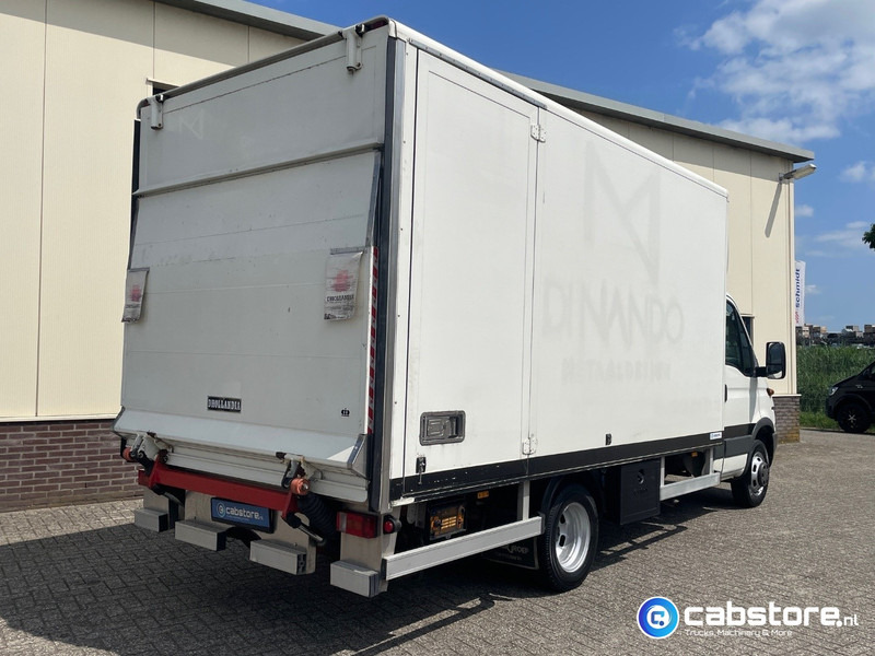 Iveco 40C 40C12 EURO 3 4x2 Bakwagen Euro 3 - Bouwjaar 2003 - APK tot 10-05-2026 -Handgeschakelde versnellingsbak - Фургон с закрытым кузовом: фото 3 Iveco 40C 40C12 EURO 3 4x2 Bakwagen Euro 3 - Bouwjaar 2003 - APK tot 10-05-2026 -Handgeschakelde versnellingsbak - Фургон с закрытым кузовом: фото 3