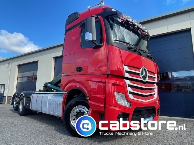 Mercedes-Benz ACTROS 2542 6x2 Euro 6 - HIAB-Multilift 26 Ton's Haakarmsysteem - Containerlift -Bouwjaar 2016 - Km 544.497 - Крюковой мультилифт: фото 2 Mercedes-Benz ACTROS 2542 6x2 Euro 6 - HIAB-Multilift 26 Ton's Haakarmsysteem - Containerlift -Bouwjaar 2016 - Km 544.497 - Крюковой мультилифт: фото 2
