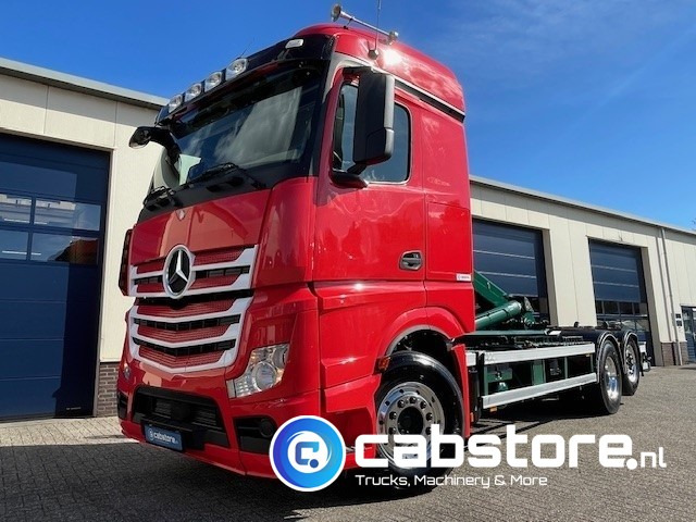 Mercedes-Benz ACTROS 2542 6x2 Euro 6 - HIAB-Multilift 26 Ton's Haakarmsysteem - Containerlift -Bouwjaar 2016 - Km 544.497 - Крюковой мультилифт: фото 3 Mercedes-Benz ACTROS 2542 6x2 Euro 6 - HIAB-Multilift 26 Ton's Haakarmsysteem - Containerlift -Bouwjaar 2016 - Km 544.497 - Крюковой мультилифт: фото 3