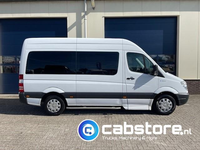 Mercedes-Benz SPRINTER 211 CDI - L2/H2- Automatische versnellingsbak - 9 Persoons - Bouwjaar 2009 - APK tot 17-01-2026 ! - Side bars - Privacy glas - Airco - Микроавтобус, Пассажирский фургон: фото 5 Mercedes-Benz SPRINTER 211 CDI - L2/H2- Automatische versnellingsbak - 9 Persoons - Bouwjaar 2009 - APK tot 17-01-2026 ! - Side bars - Privacy glas - Airco - Микроавтобус, Пассажирский фургон: фото 5