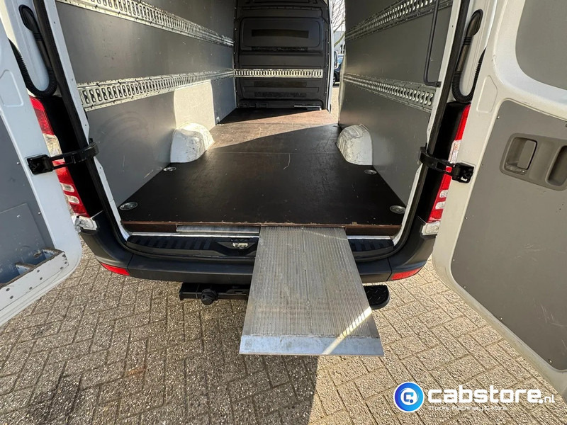 Mercedes-Benz Sprinter 316 CDI L3/H2 316 CDI Euro 5 - L3/H2 - Automaat - Geïntegreerde rijplaten in vloer - Bearlock - Year 2015 - Nieuwe banden - Цельнометаллический фургон: фото 5 Mercedes-Benz Sprinter 316 CDI L3/H2 316 CDI Euro 5 - L3/H2 - Automaat - Geïntegreerde rijplaten in vloer - Bearlock - Year 2015 - Nieuwe banden - Цельнометаллический фургон: фото 5