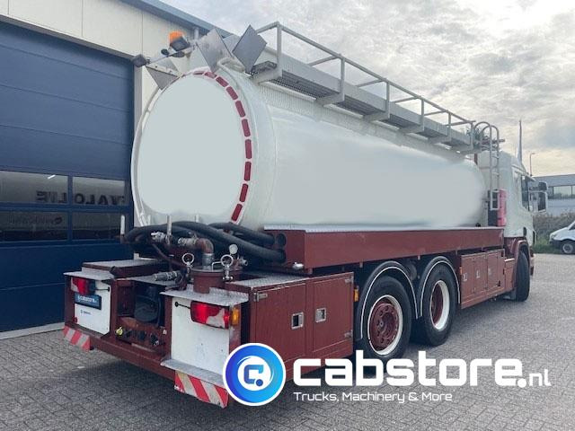 Scania P 380 B 6X2*4 HNA - RETARDER - Tankwagen olie - Olietank - ADR - 16.920 liter - Bouwjaar 2007 - Km 881.924 - Грузовик-цистерна: фото 4 Scania P 380 B 6X2*4 HNA - RETARDER - Tankwagen olie - Olietank - ADR - 16.920 liter - Bouwjaar 2007 - Km 881.924 - Грузовик-цистерна: фото 4