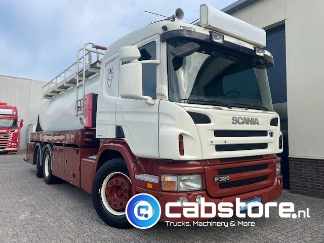 Scania P 380 B 6X2*4 HNA - RETARDER - Tankwagen olie - Olietank - ADR - 16.920 liter - Bouwjaar 2007 - Km 881.924 - Грузовик-цистерна: фото 1 Scania P 380 B 6X2*4 HNA - RETARDER - Tankwagen olie - Olietank - ADR - 16.920 liter - Bouwjaar 2007 - Km 881.924 - Грузовик-цистерна: фото 1