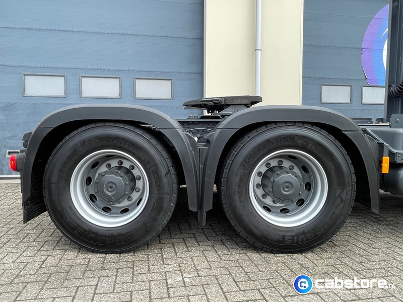 Тягач Mercedes-Benz Actros 3363 6x4 SLT Euro 6 3363 6x4 SLT Euro 6 - Zwaartransport - Heavy Load - Schwertransporte - 140 Ton - Year 2024 - Km 35.788 !! - Turbo Retarder Clutch - LIKE NEW !!: фото 8