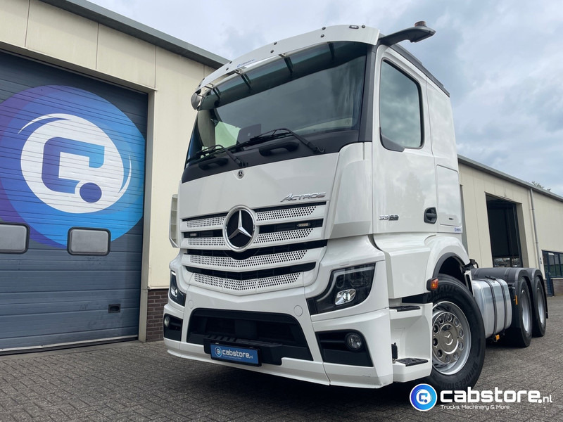Тягач Mercedes-Benz Actros 3363 6x4 SLT Euro 6 3363 6x4 SLT Euro 6 - Zwaartransport - Heavy Load - Schwertransporte - 140 Ton - Year 2024 - Km 35.788 !! - Turbo Retarder Clutch - LIKE NEW !!: фото 6