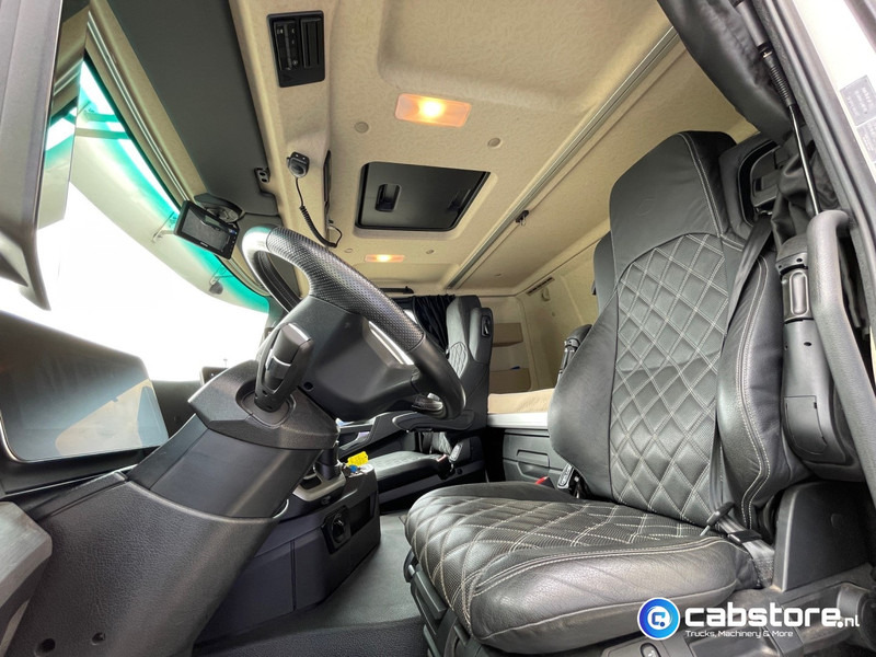 Тягач Mercedes-Benz Actros 3363 6x4 SLT Euro 6 3363 6x4 SLT Euro 6 - Zwaartransport - Heavy Load - Schwertransporte - 140 Ton - Year 2024 - Km 35.788 !! - Turbo Retarder Clutch - LIKE NEW !!: фото 18