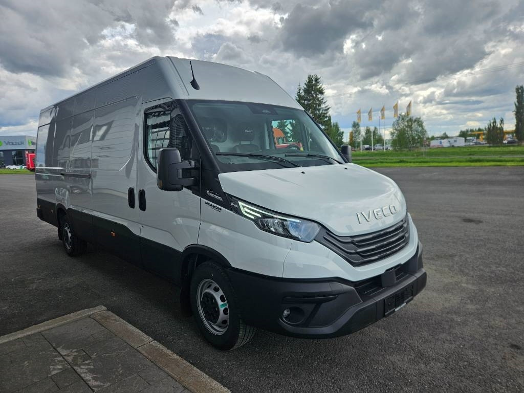 Iveco Daily 35S16A8 - Цельнометаллический фургон: фото 2 Iveco Daily 35S16A8 - Цельнометаллический фургон: фото 2