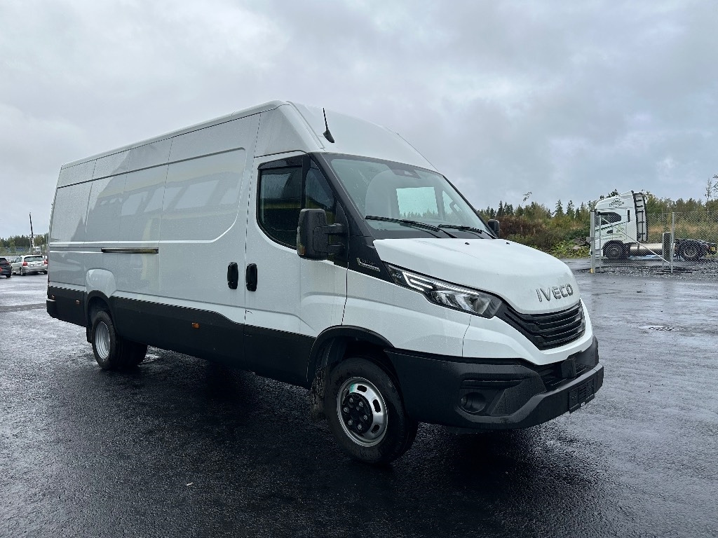 Iveco Daily 50C18A8 16m3 - Цельнометаллический фургон: фото 3 Iveco Daily 50C18A8 16m3 - Цельнометаллический фургон: фото 3
