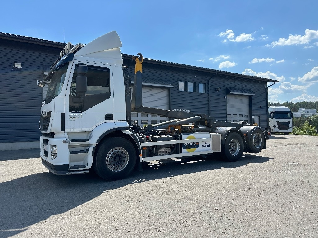 Iveco Stralis 260S33 6x2*4 CNG - Крюковой мультилифт: фото 1 Iveco Stralis 260S33 6x2*4 CNG - Крюковой мультилифт: фото 1
