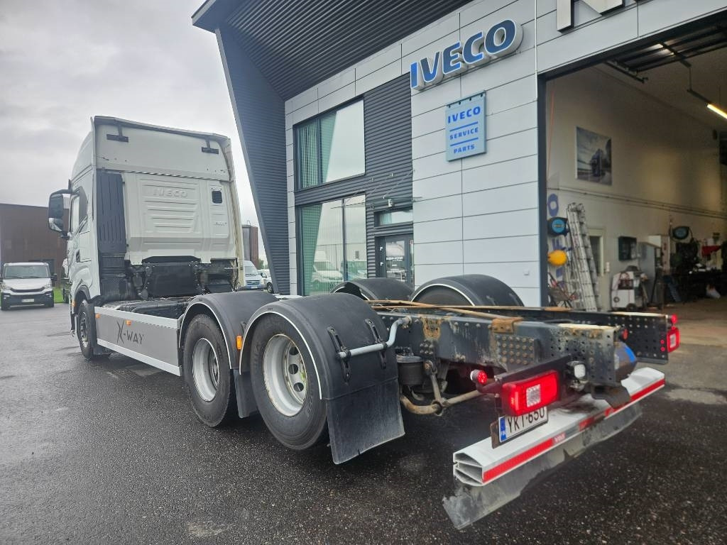 Iveco X-WAY 570 6x2 / retarder - Грузовик-шасси: фото 4 Iveco X-WAY 570 6x2 / retarder - Грузовик-шасси: фото 4