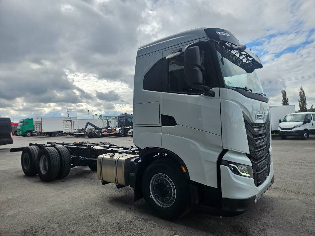 Iveco X-Way AS260X530 heti toimitukseen - Грузовик-шасси: фото 3 Iveco X-Way AS260X530 heti toimitukseen - Грузовик-шасси: фото 3