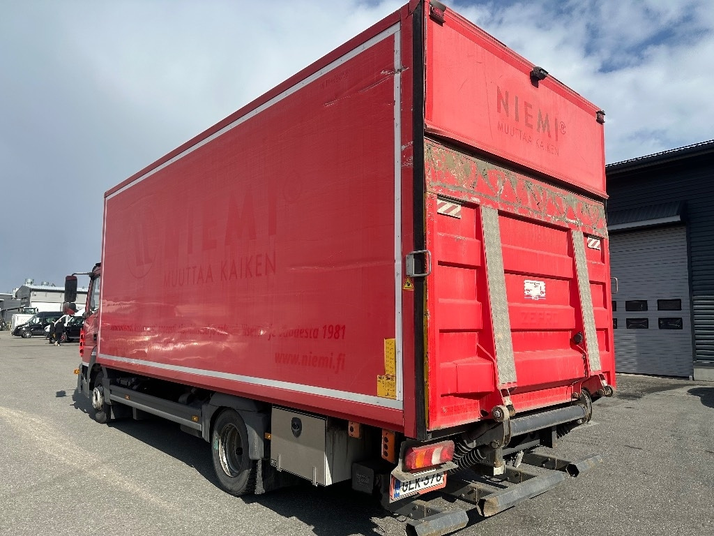 Mercedes-Benz Atego 818 - Грузовик с закрытым кузовом: фото 4 Mercedes-Benz Atego 818 - Грузовик с закрытым кузовом: фото 4