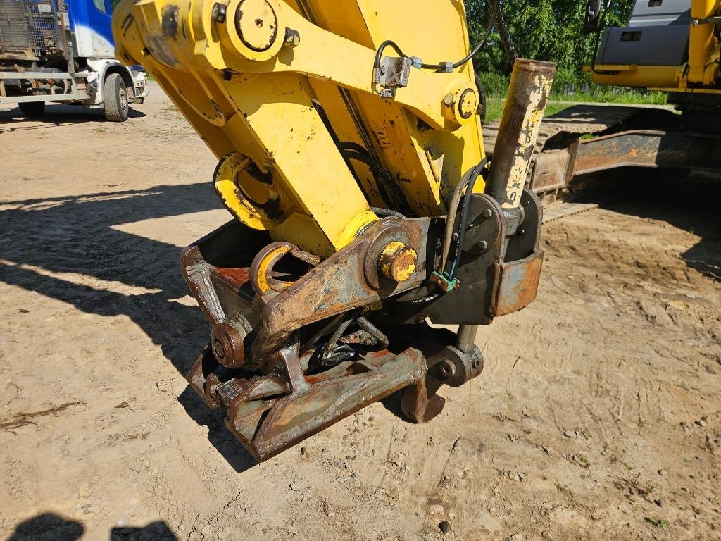 New Holland E 385 B - Гусеничный экскаватор: фото 5 New Holland E 385 B - Гусеничный экскаватор: фото 5
