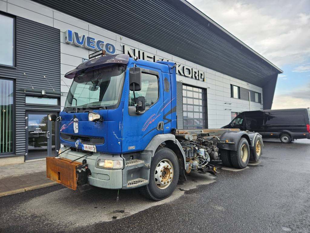 Renault Premium 320 tienhoitoauto - Грузовик-шасси: фото 1 Renault Premium 320 tienhoitoauto - Грузовик-шасси: фото 1