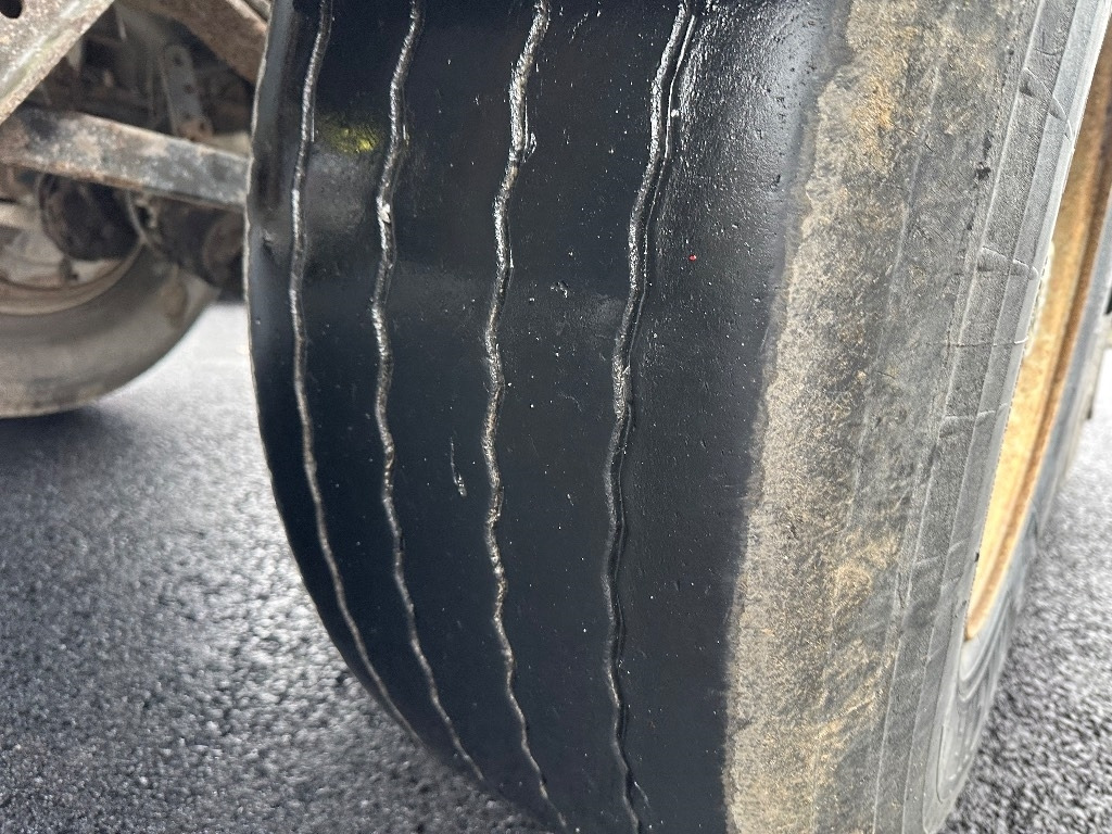 Самосвал Volvo FH 12 420 8x2 + pv: фото 24 Самосвал Volvo FH 12 420 8x2 + pv: фото 24