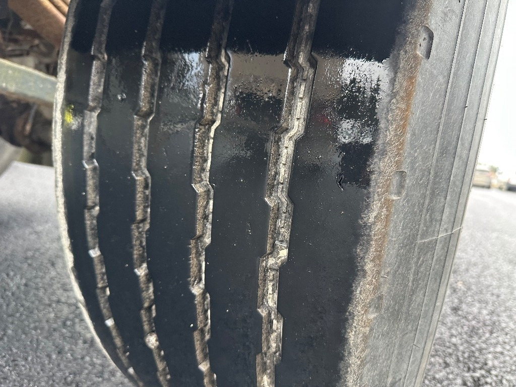 Самосвал Volvo FH 12 420 8x2 + pv: фото 25 Самосвал Volvo FH 12 420 8x2 + pv: фото 25