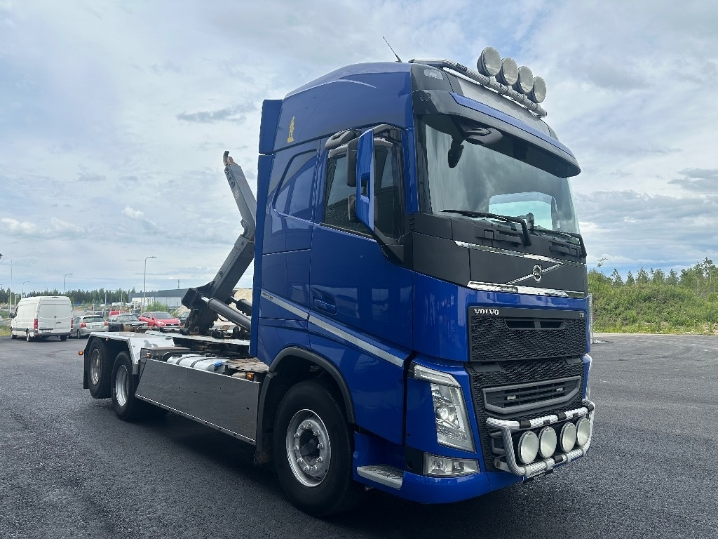 Volvo FH13 540 6x2 Manuaali - Крюковой мультилифт: фото 2 Volvo FH13 540 6x2 Manuaali - Крюковой мультилифт: фото 2