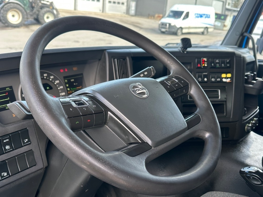 Крюковой мультилифт Volvo FMX 540 6x2*4: фото 16