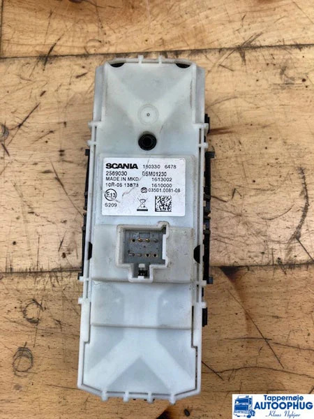 Scania Trin P/N: 2226746 - Кузов и экстерьер для Грузовиков: фото 2 Scania Trin P/N: 2226746 - Кузов и экстерьер для Грузовиков: фото 2