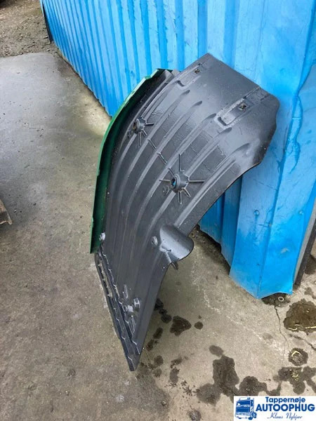 Scania forskærm P/N: 2297995 / 2599547 - Кузов и экстерьер для Грузовиков: фото 2 Scania forskærm P/N: 2297995 / 2599547 - Кузов и экстерьер для Грузовиков: фото 2