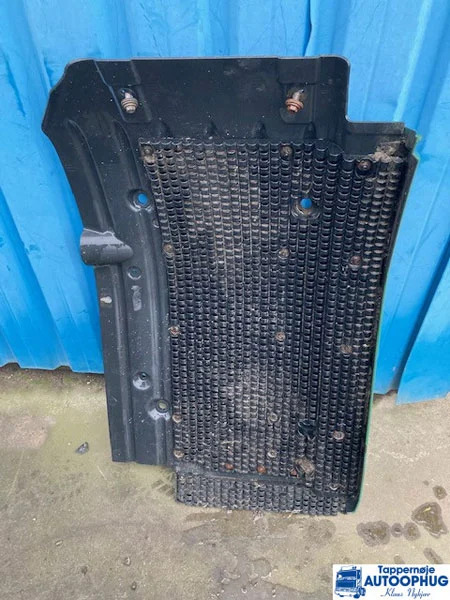 Scania forskærm P/N: 2297995 / 2599547 - Кузов и экстерьер для Грузовиков: фото 3 Scania forskærm P/N: 2297995 / 2599547 - Кузов и экстерьер для Грузовиков: фото 3